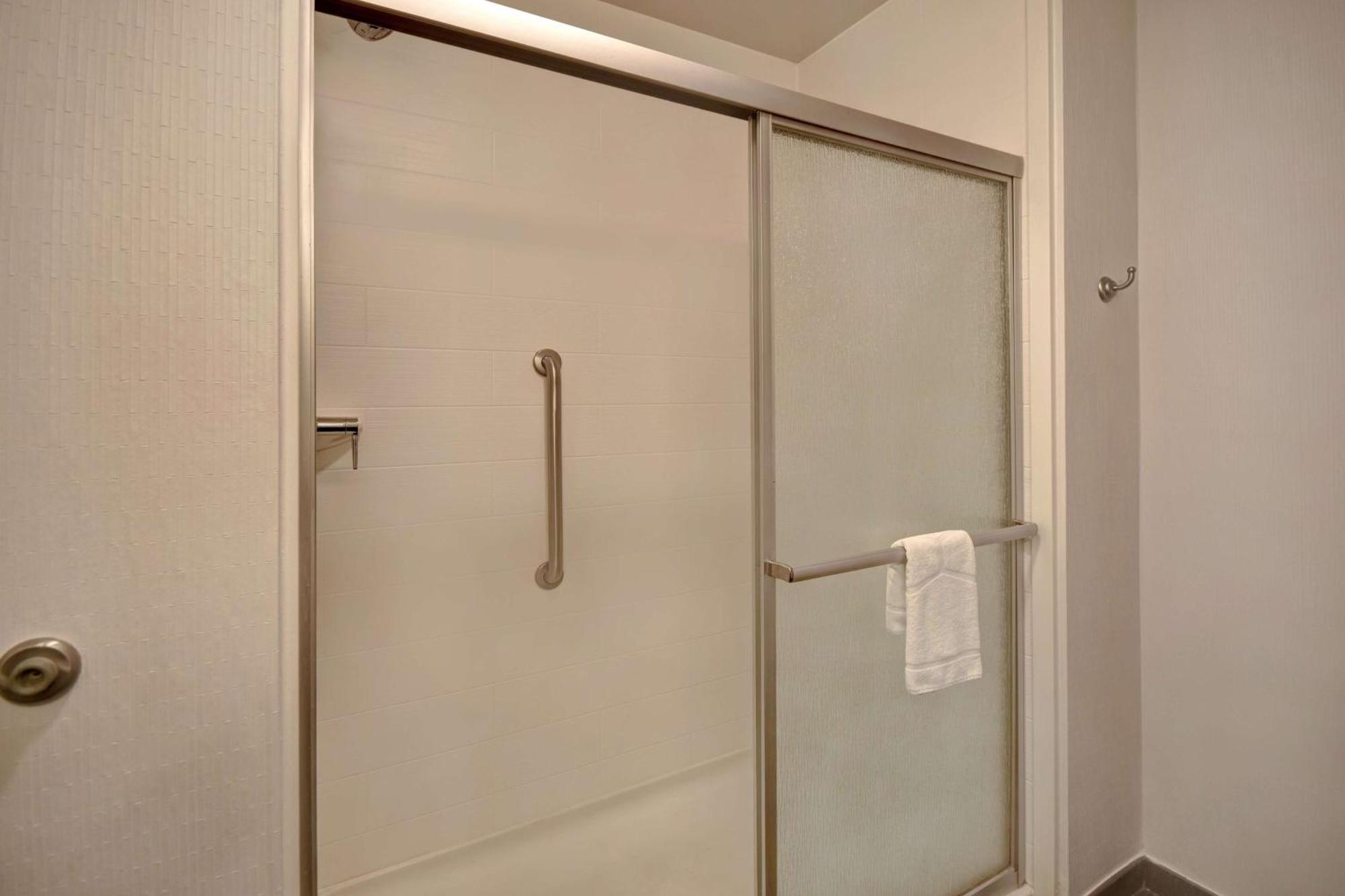 Hampton Inn & Suites Columbia South Fort Meade Area Bagian luar foto