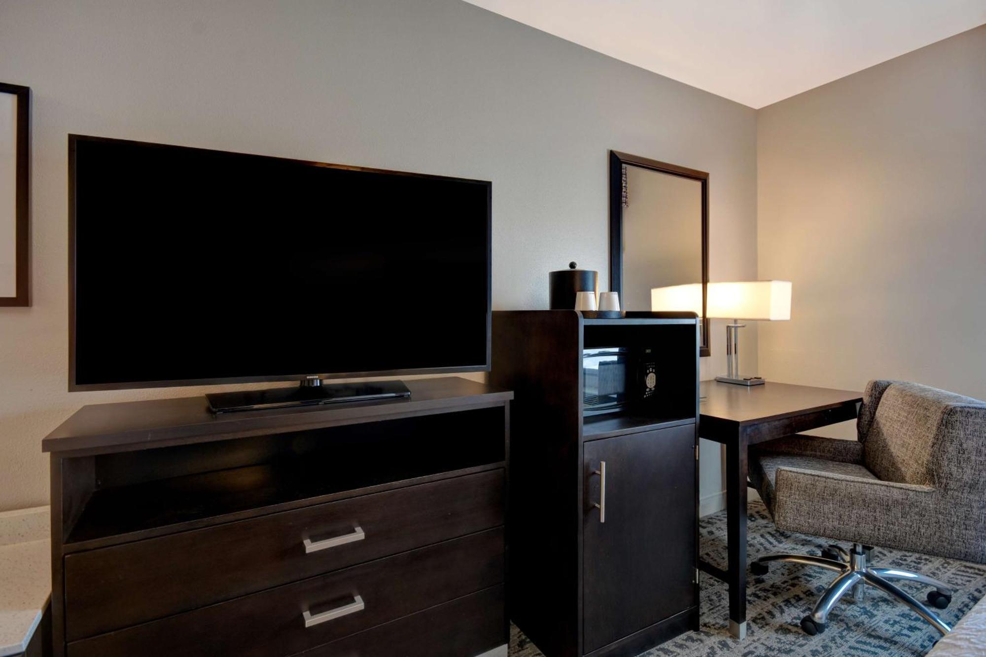 Hampton Inn & Suites Columbia South Fort Meade Area Bagian luar foto