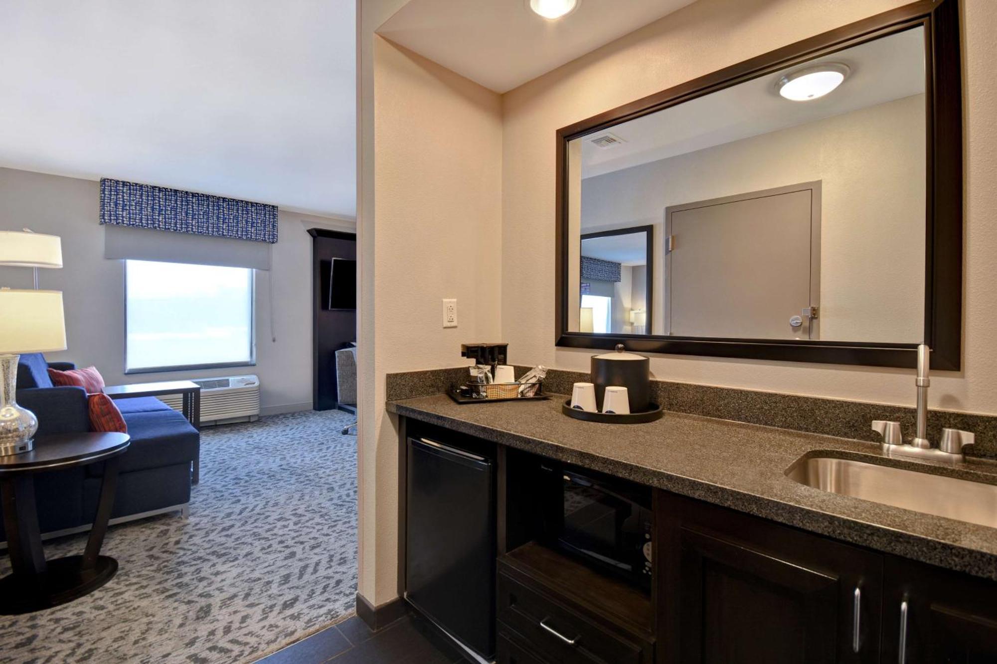 Hampton Inn & Suites Columbia South Fort Meade Area Bagian luar foto