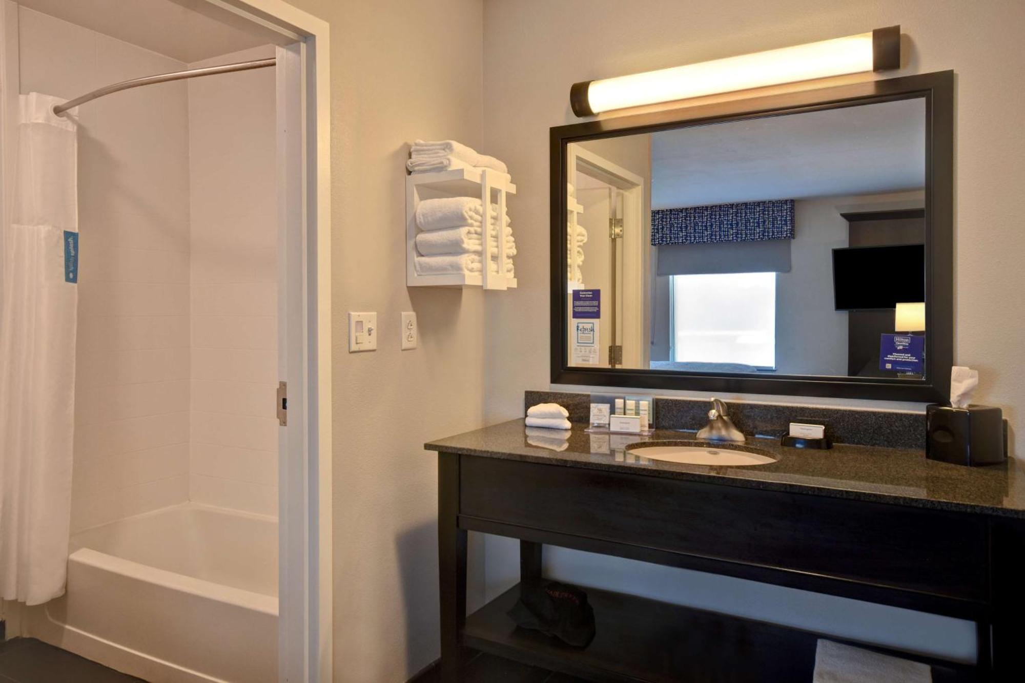 Hampton Inn & Suites Columbia South Fort Meade Area Bagian luar foto