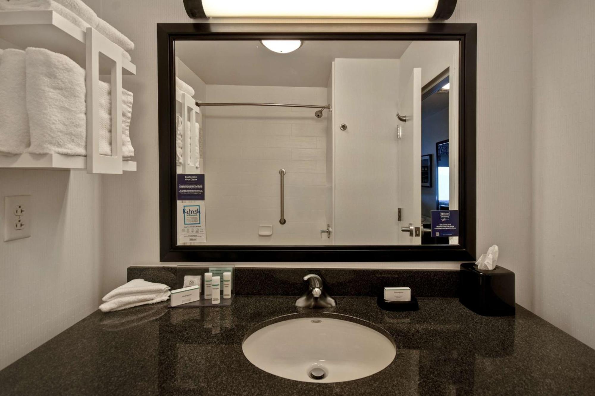 Hampton Inn & Suites Columbia South Fort Meade Area Bagian luar foto
